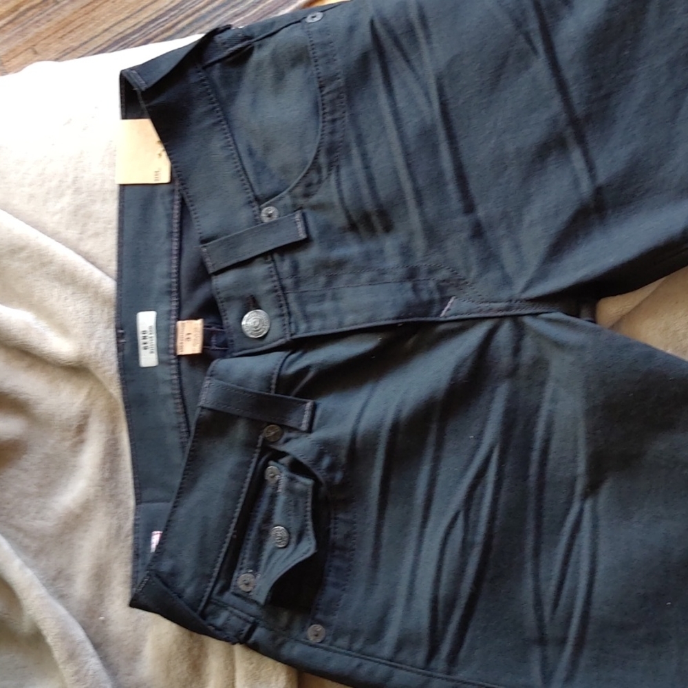 True Religion Geno. New with tags. MADE IN USA. Size 31
